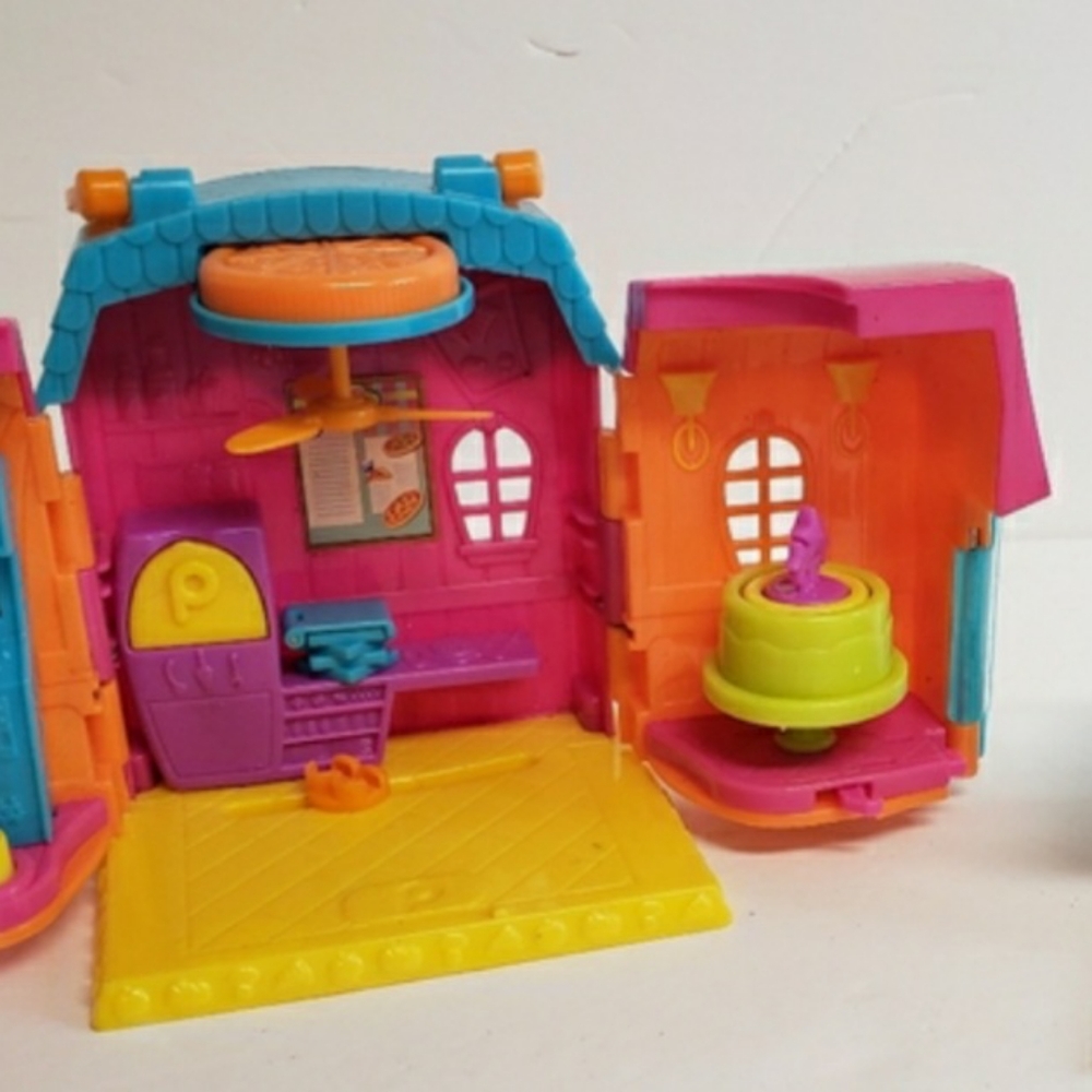 Polly Pocket Play house for sale